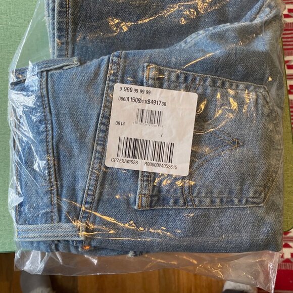 Ribcage Straight Ankle Women's Jeans - Picture 12 of 15